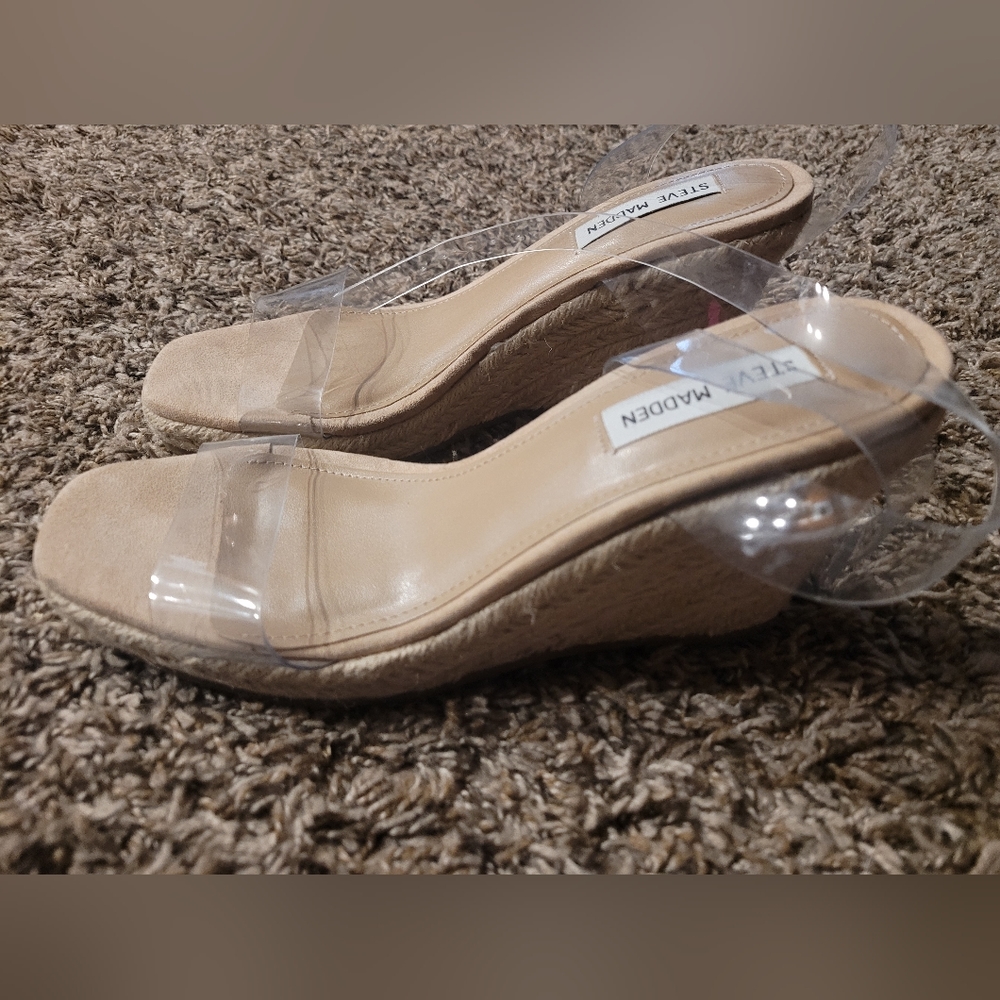 Steve Madden Wedges size 8!!!
